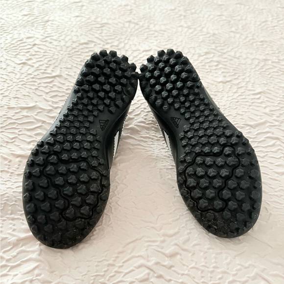 Adidas boys turf soccer cleats - Picture 4 of 6